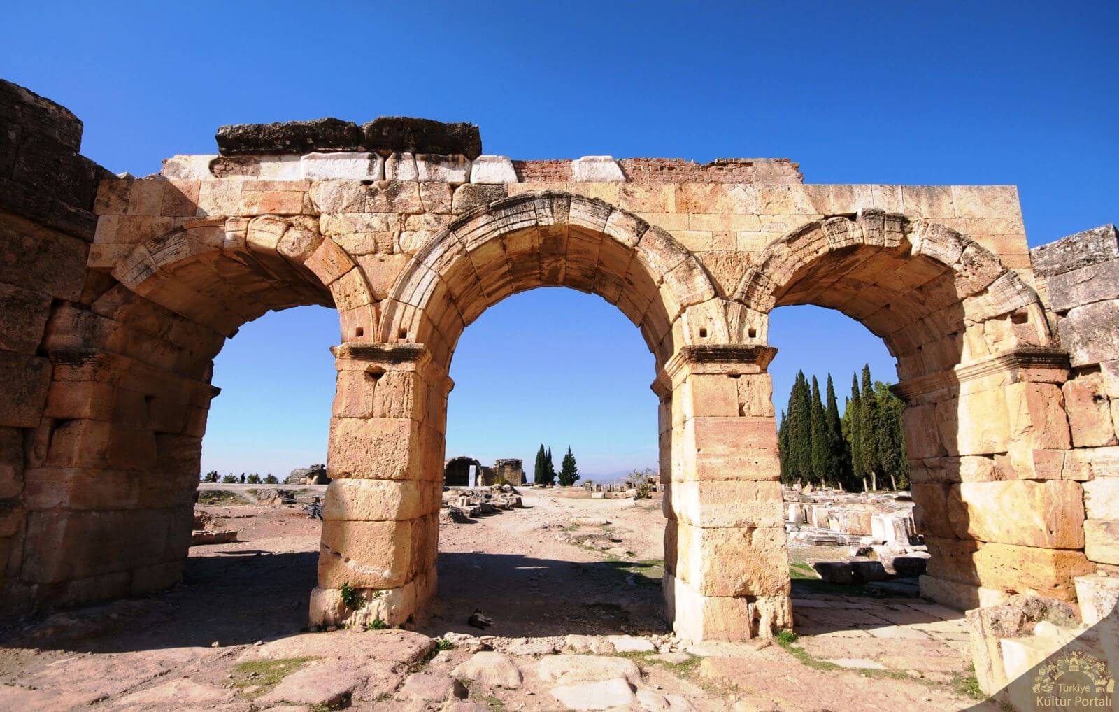 DAILY PAMUKKALE TOUR