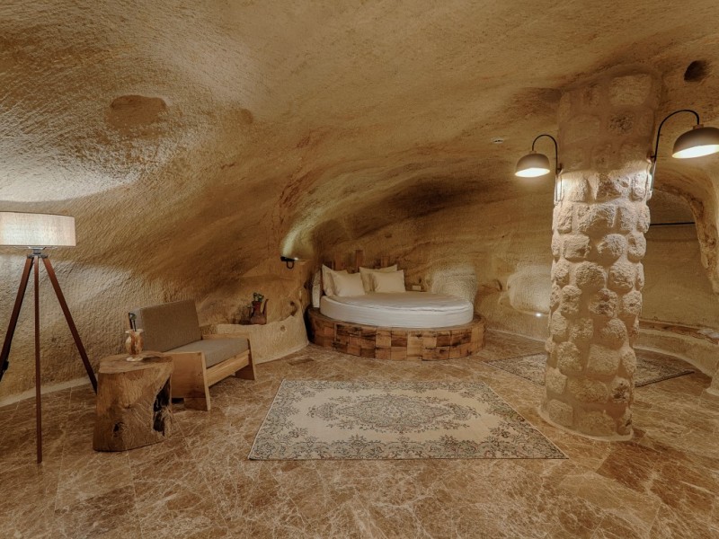 Solem Cave Suites