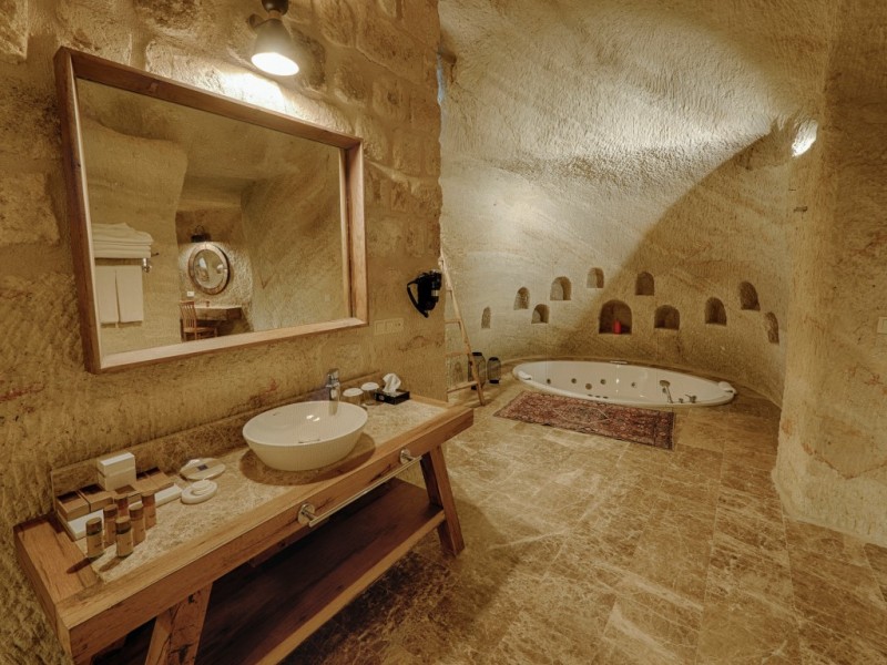 Solem Cave Suites