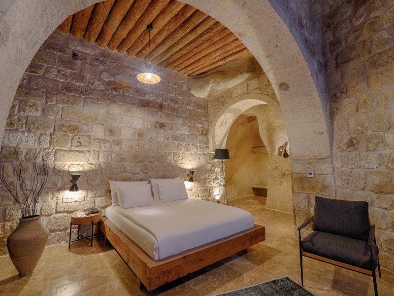 Solem Cave Suites